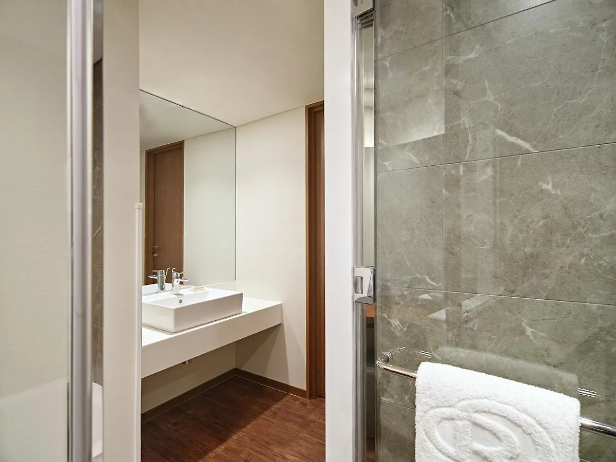 Roynet Hotel Seoul Mapo 4*,