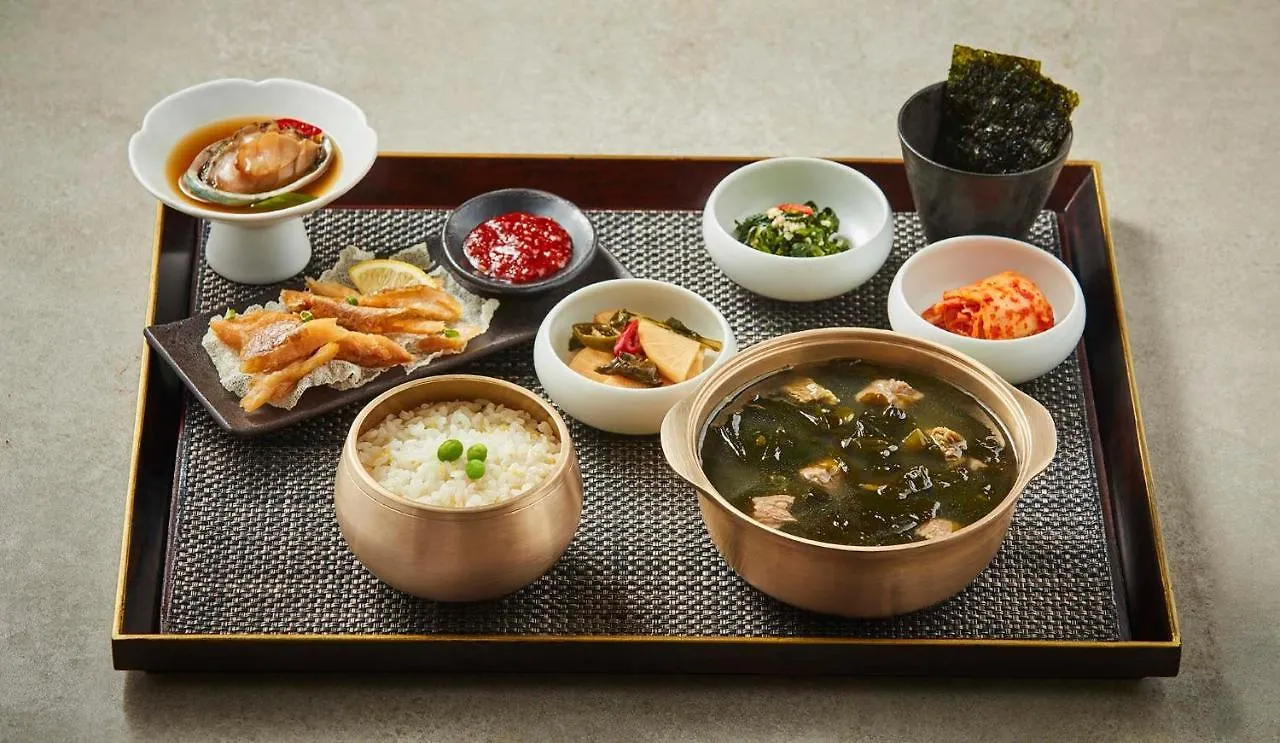 Roynet Hotel Seoul Mapo 4*,  South Korea