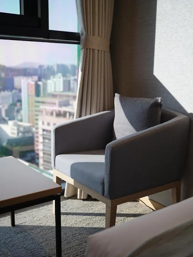 Roynet Hotel Seoul Mapo 4*,  South Korea