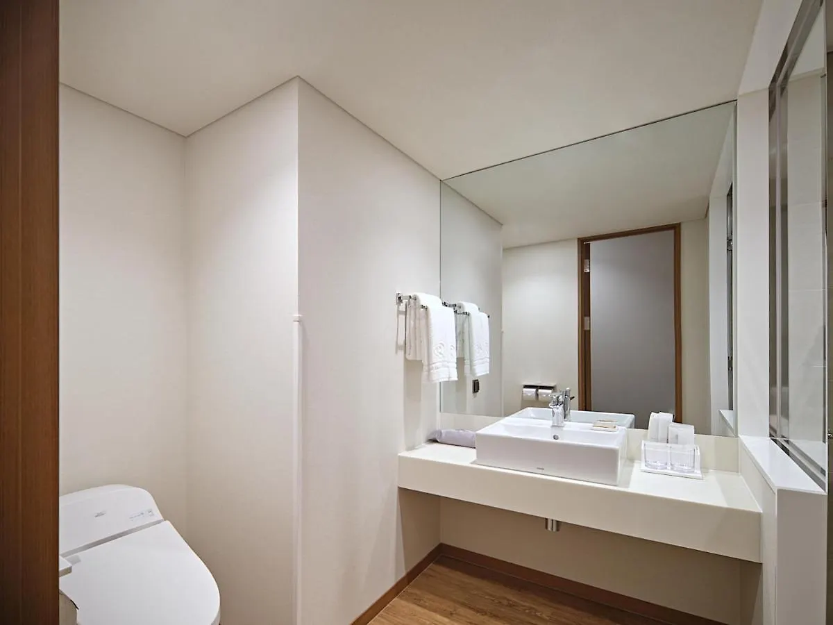 Roynet Hotel Seoul Mapo 4*,